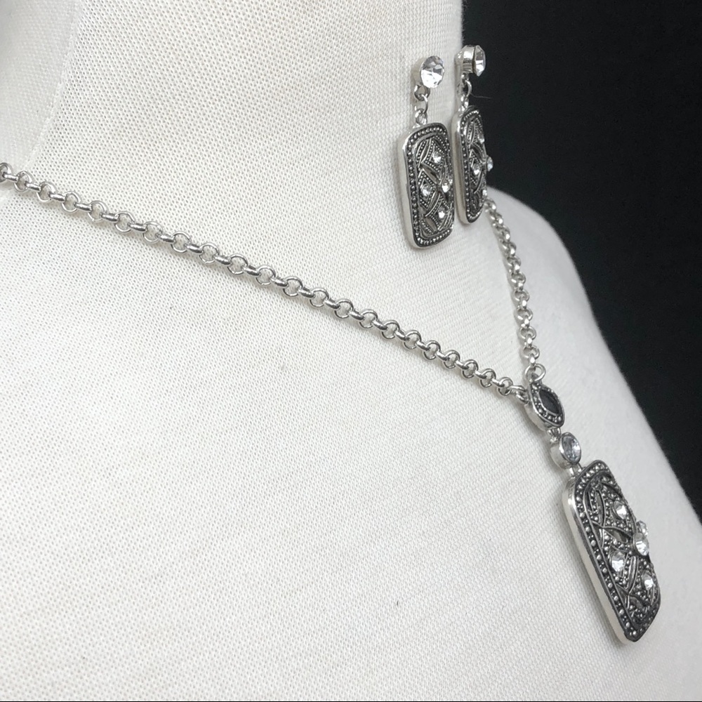 Designer Look Open Rhinestone Necklace Earring Set - Picture 2 of 3